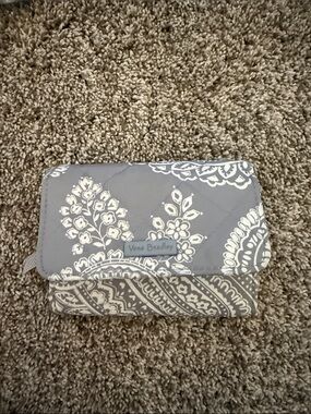Vera Bradley Gray and Cream Quilted Paisley Wallet